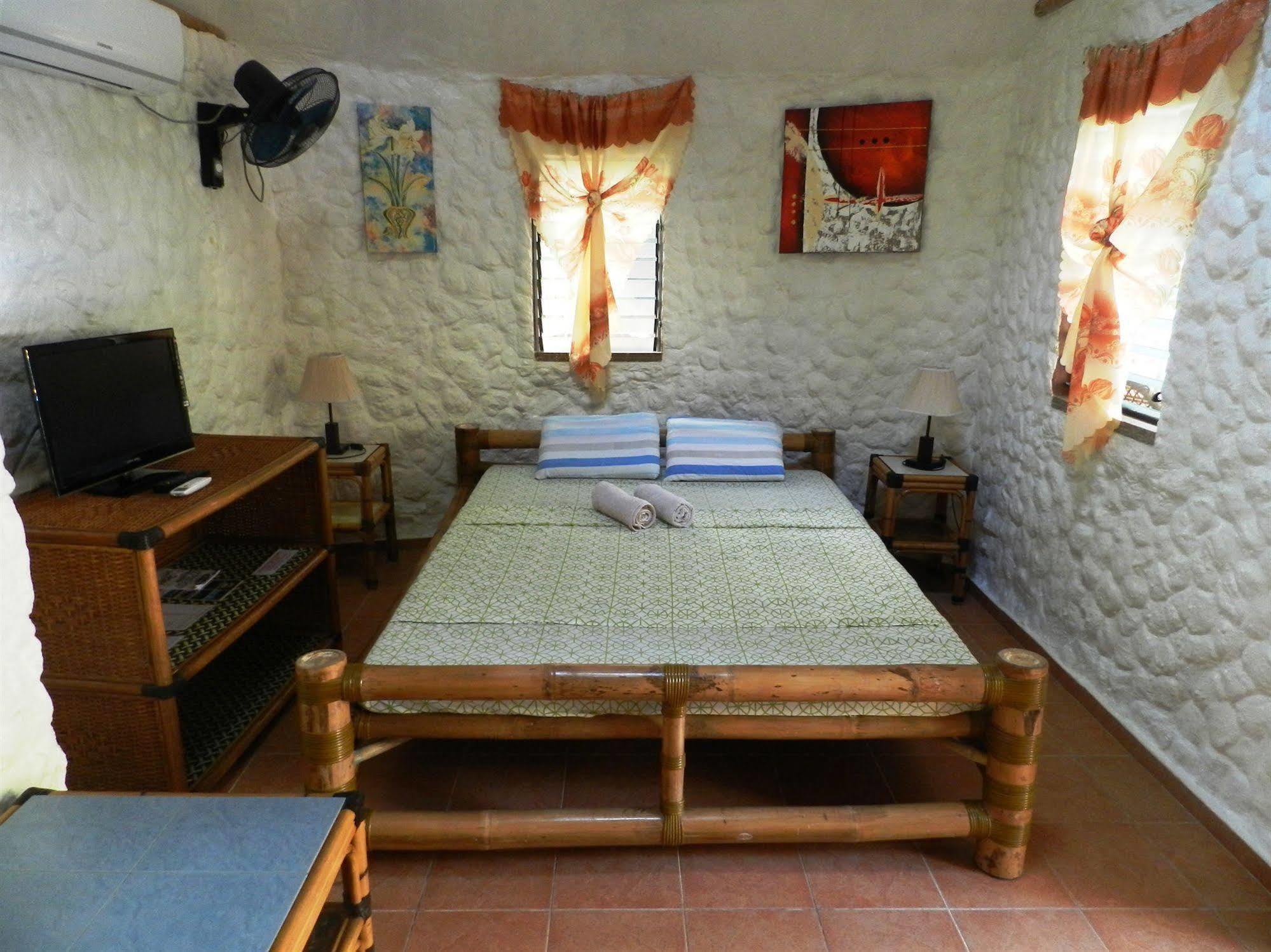 Panglao Chocolate Hills Hostel Eksteriør bilde